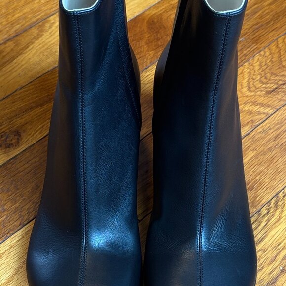 NWOT Loewe Terra Black Leather Ankle Boots | Designer Heels - Picture 4 of 7